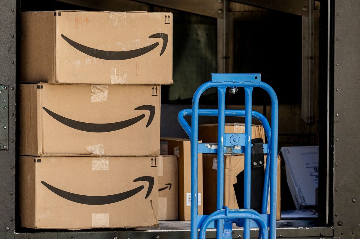 Amazon Gives Refunds for Years-Old Returns