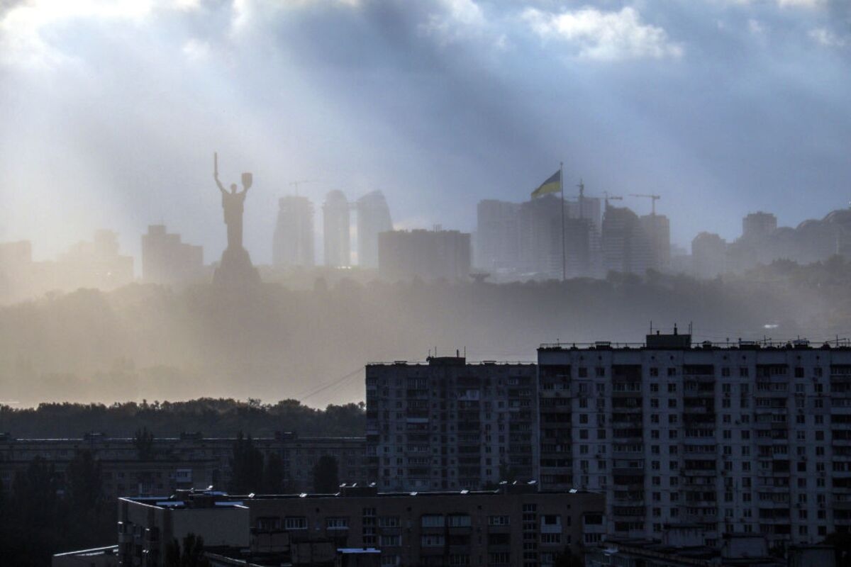Ukraine's Bonds Extend Gains as Kremlin Confirms Summit Plans