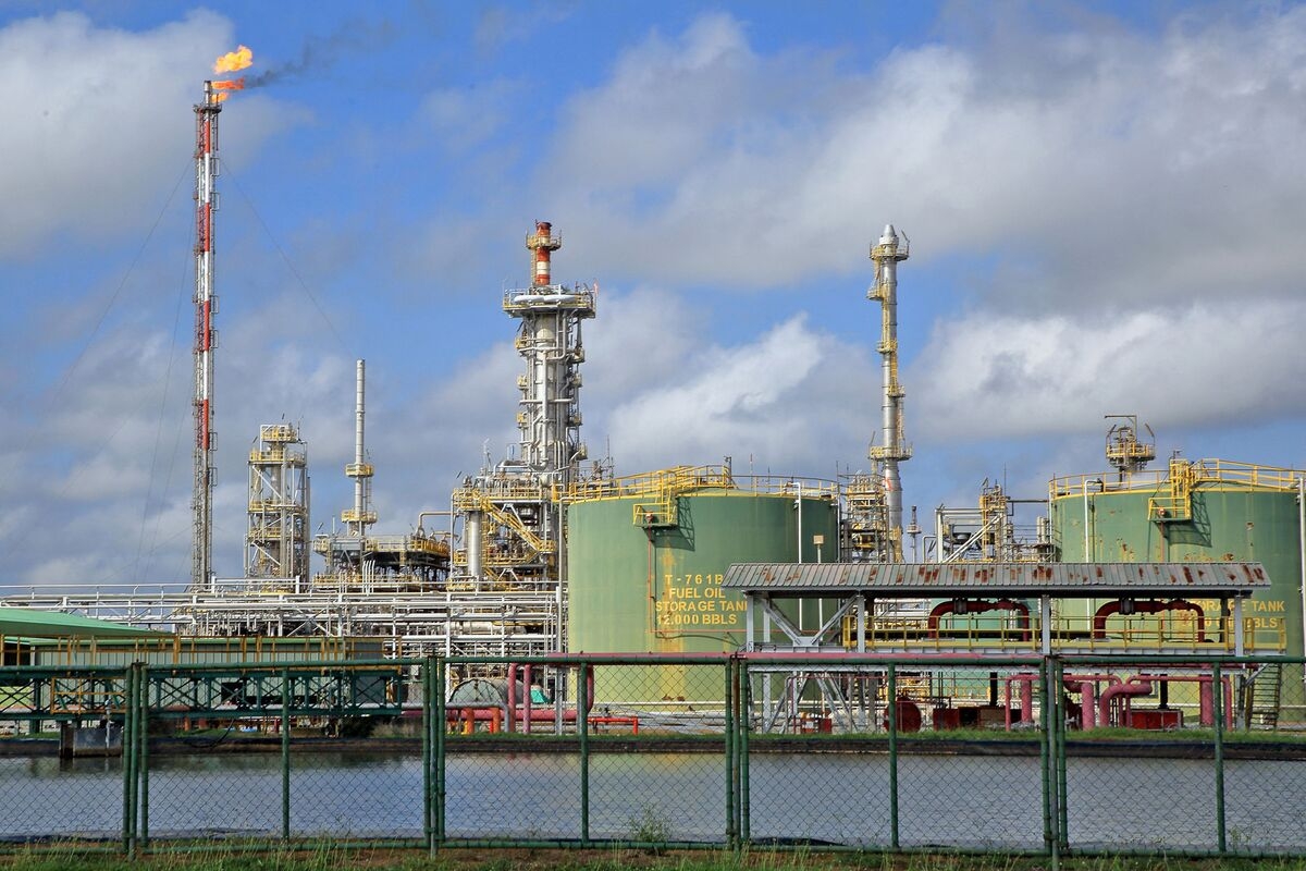 Fate of Oil Riches at Stake in Suriname Presidential Election