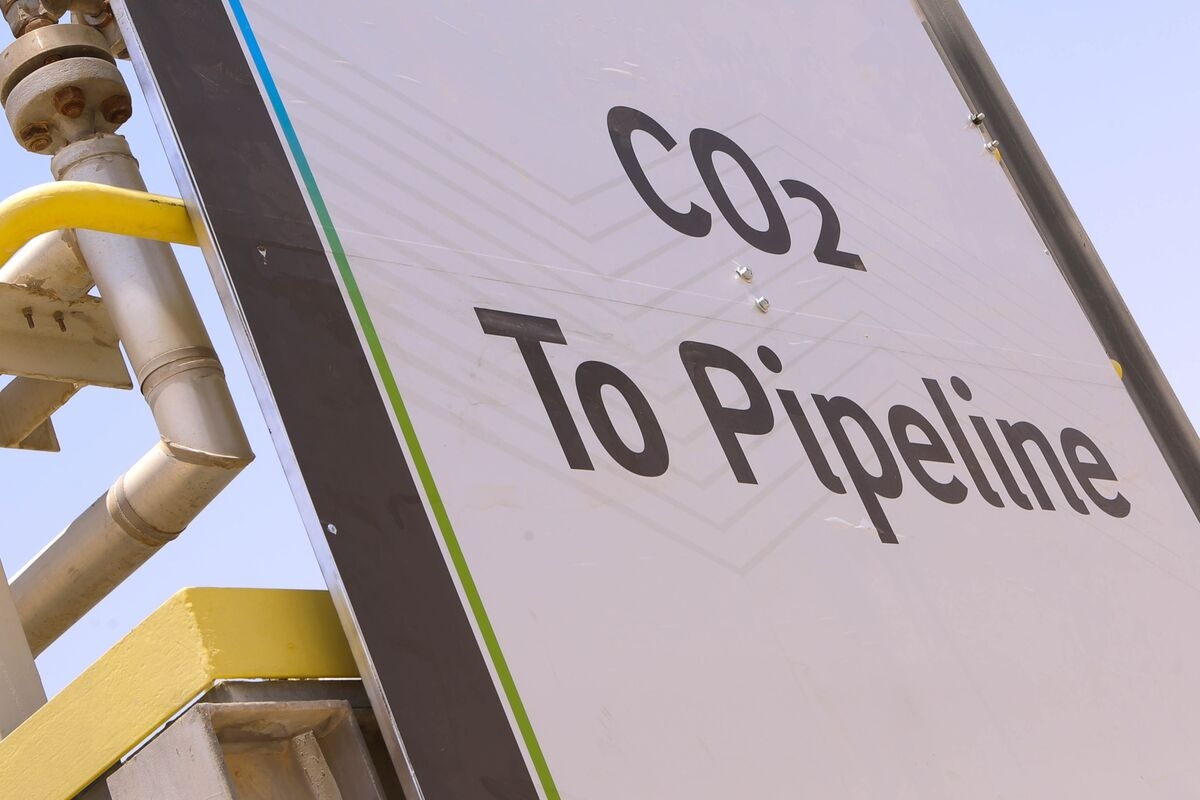 Oil Majors Seek Bids for Transport of Carbon From Singapore