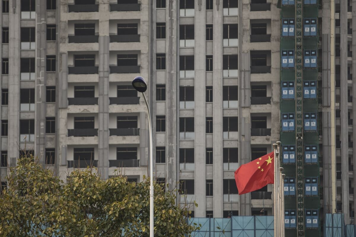 Chinese Tycoon's Son Barred From Leaving China Over Loan Dispute