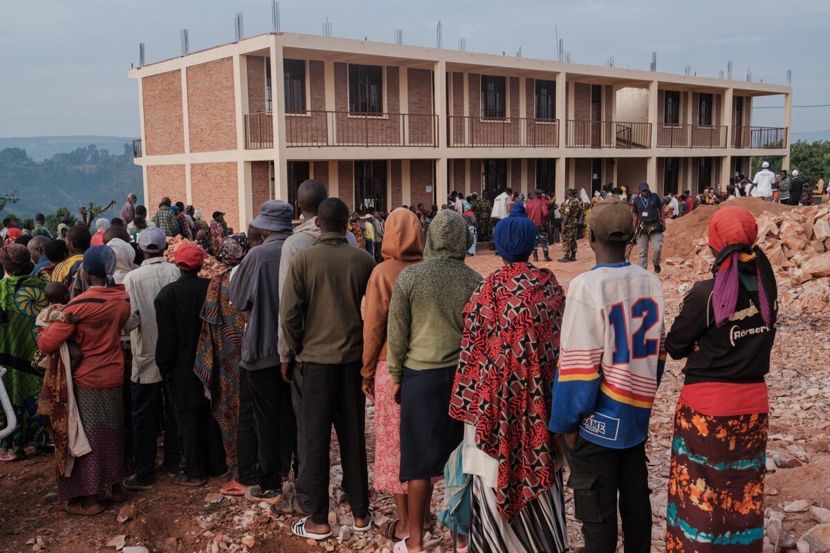 Burundi Holds Legislative Vote, Excludes Main Opposition Leader