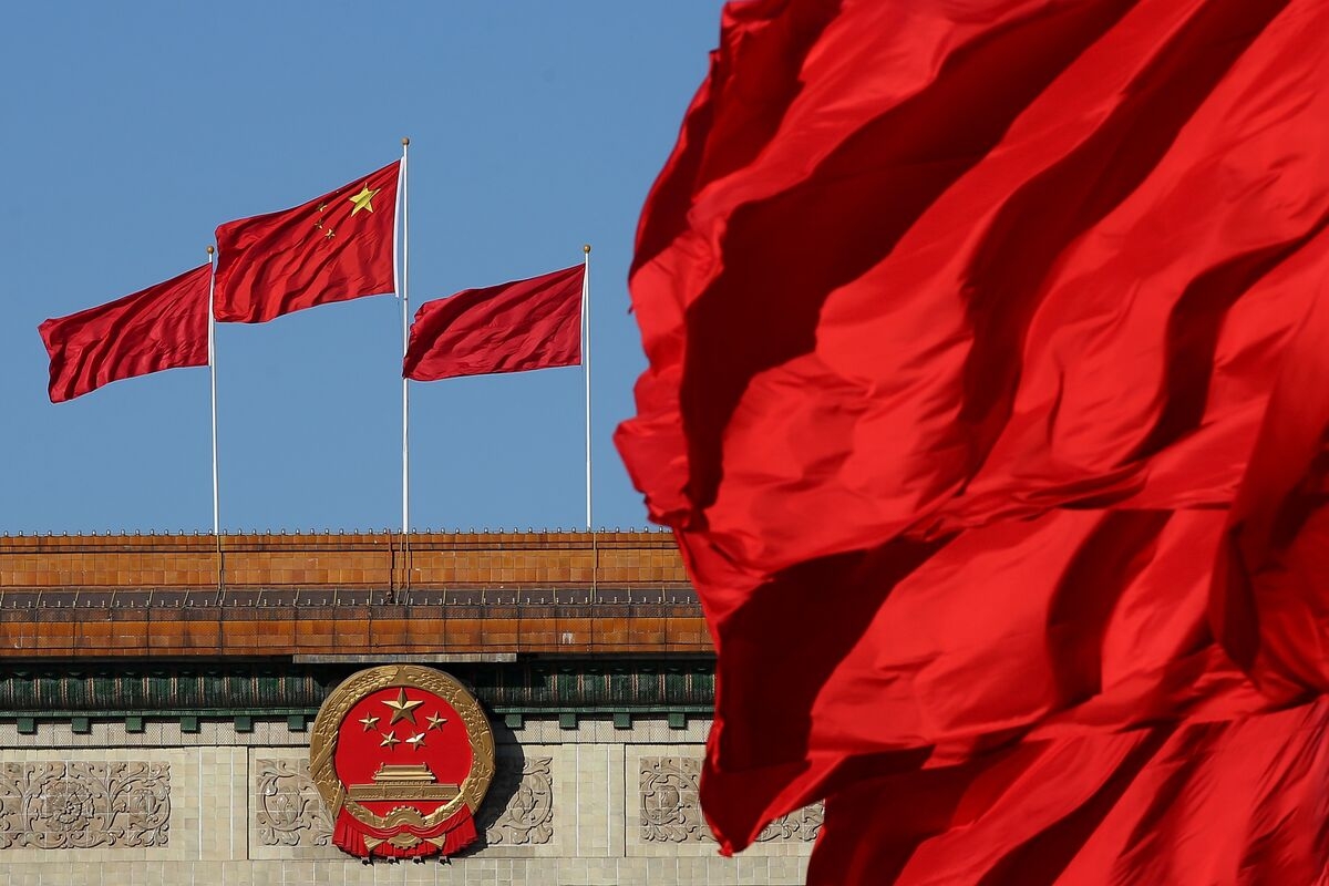 Chinese Authorities Question Metals Bosses in Smuggling Probe