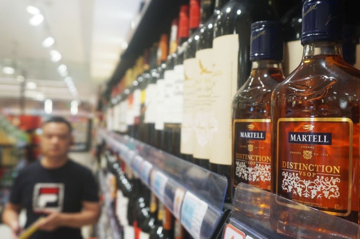 Cognac Blocked From Duty-Free Channels in China in Tariff Battle