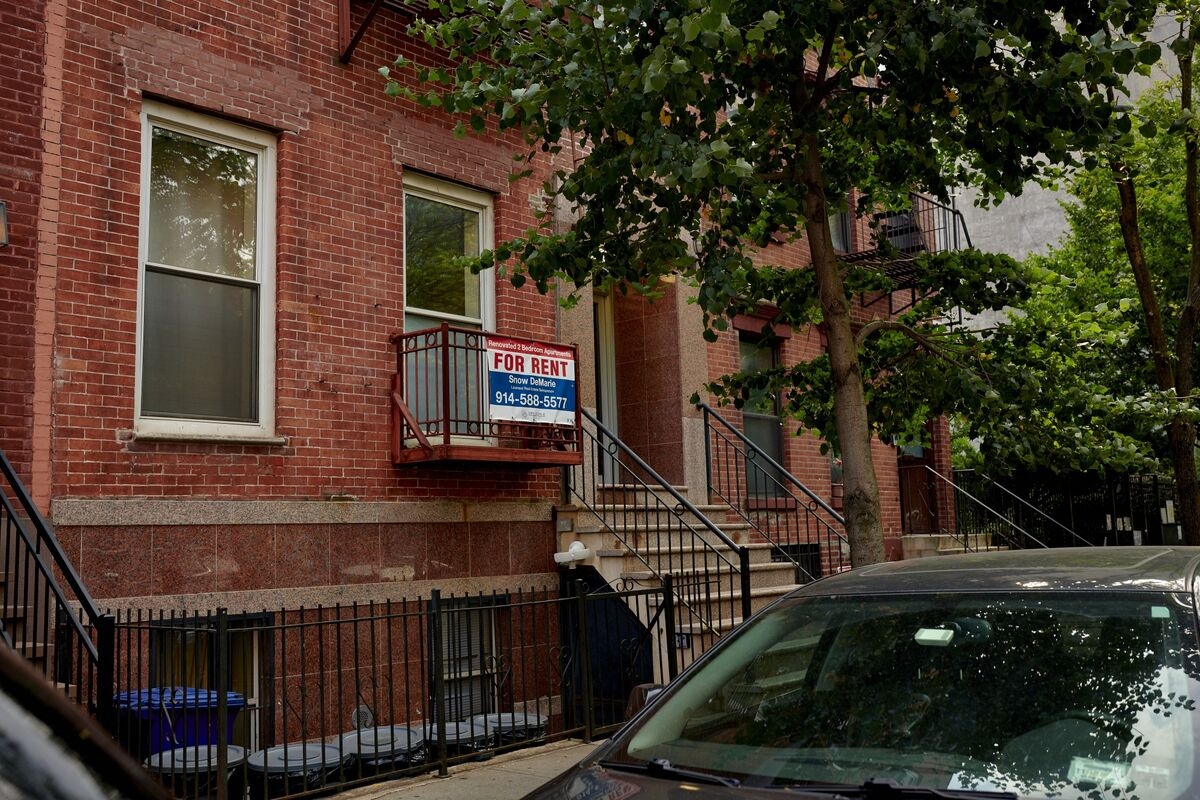 Are You a New Yorker Crushed by Soaring Rents? Tell us Your Story