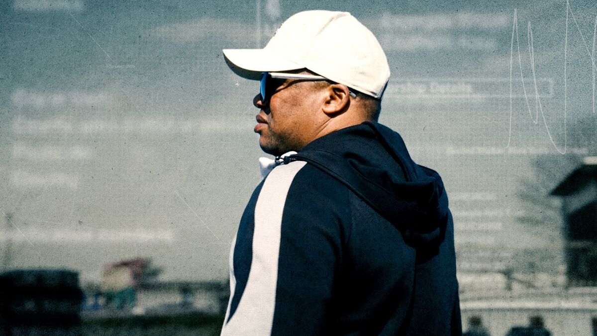 Meet the UK's Visa Scam Vigilante