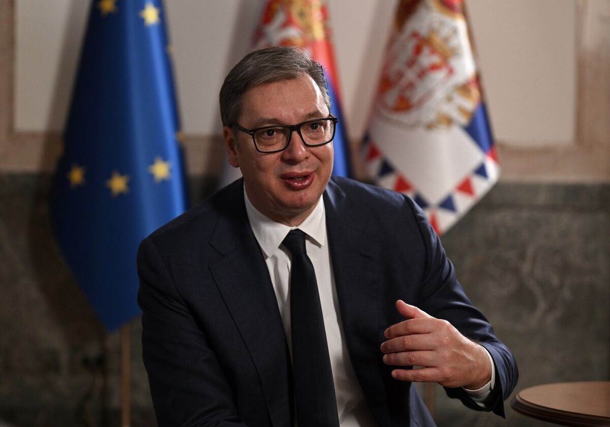 Serbia's Vucic Picks Physician to Head Government Amid Protests