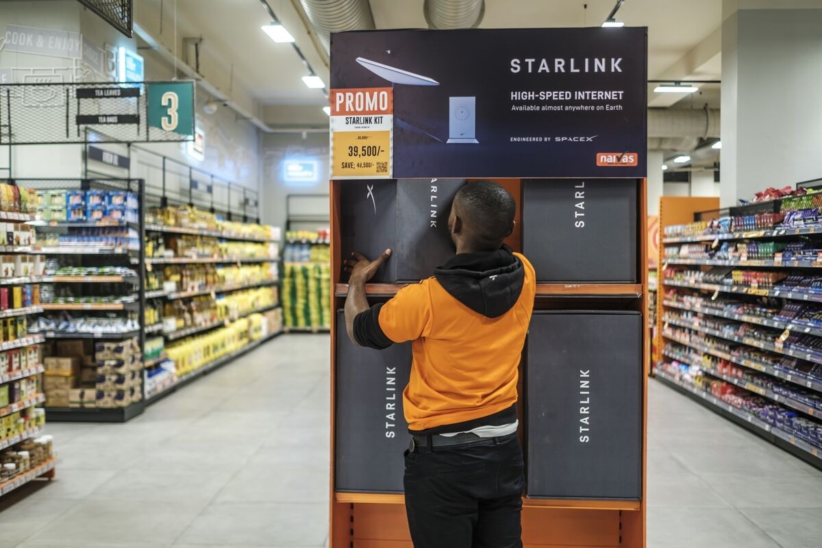 Musk's Starlink Service Loses its Shine With Consumers in Kenya