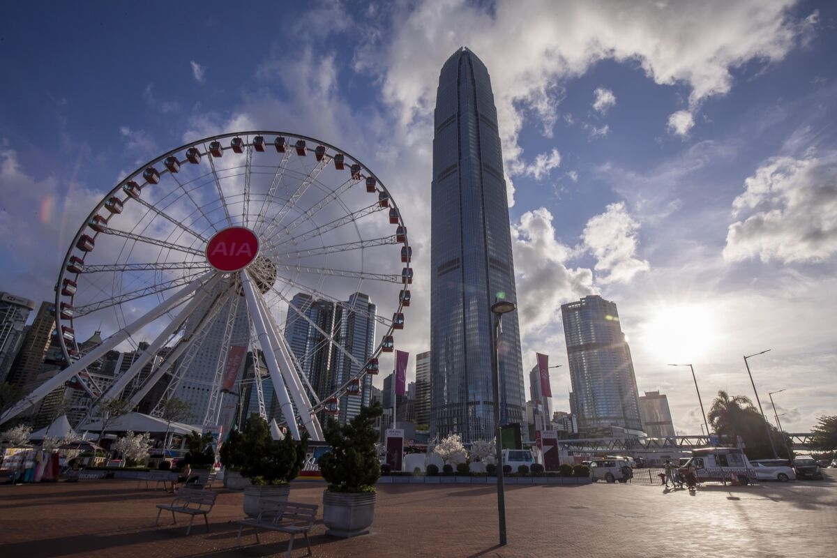 Hong Kong's Economy Has Two Gravity-Defying Puzzles