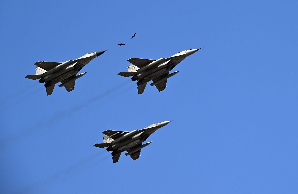 Trump Estimates Five Jets Were Downed in India-Pakistan Conflict