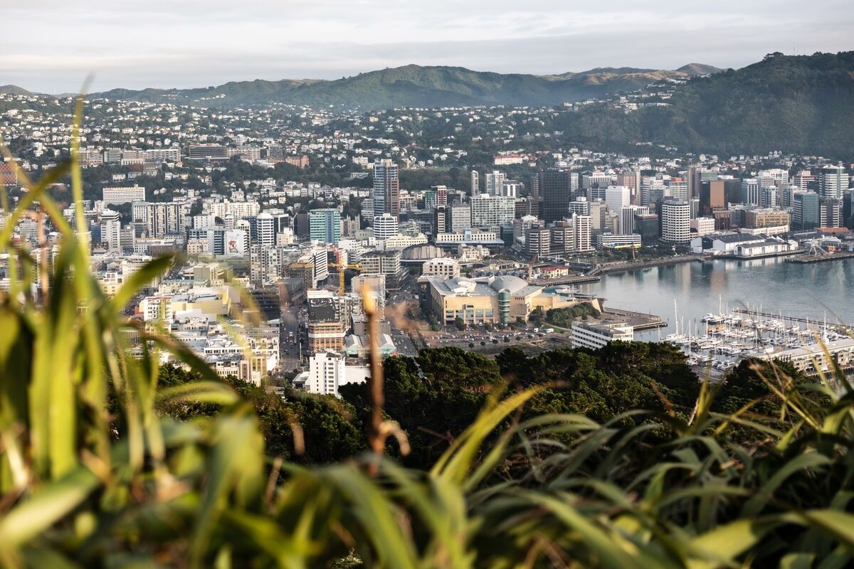 Golden Visa Revamp Tempts Wealthy to Eye New Zealand as Haven