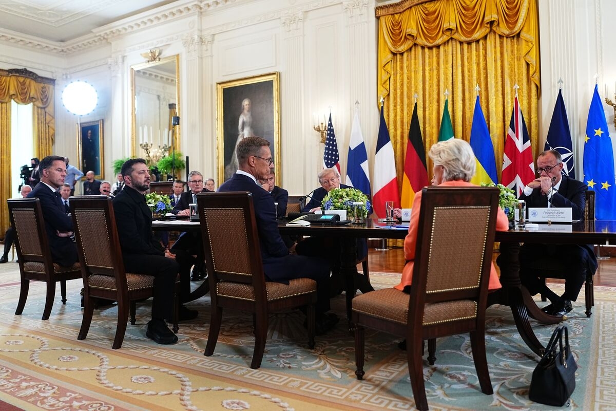Europe Discusses Sending Troops to Ukraine
