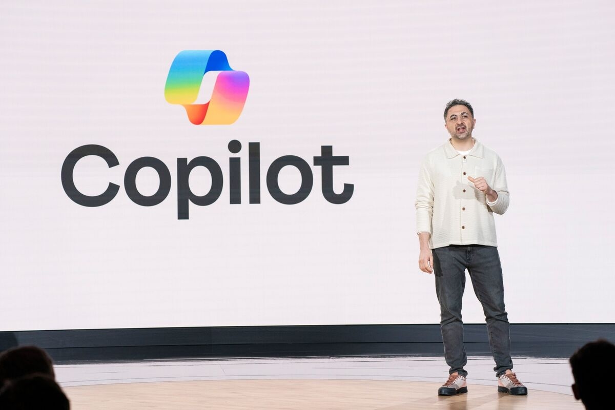Microsoft Joins the Crowd Trailing OpenAI in the Chatbot Competition