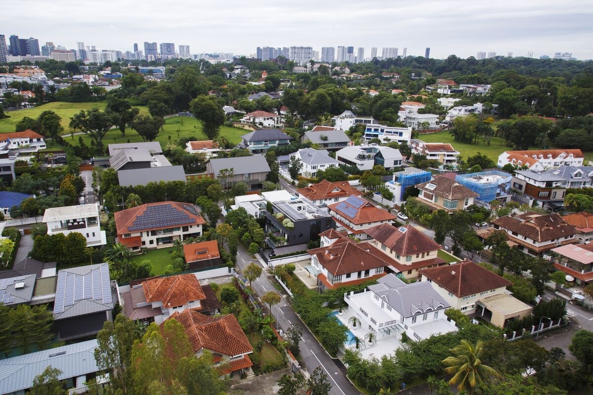 Singapore and Australia Vote for the House
