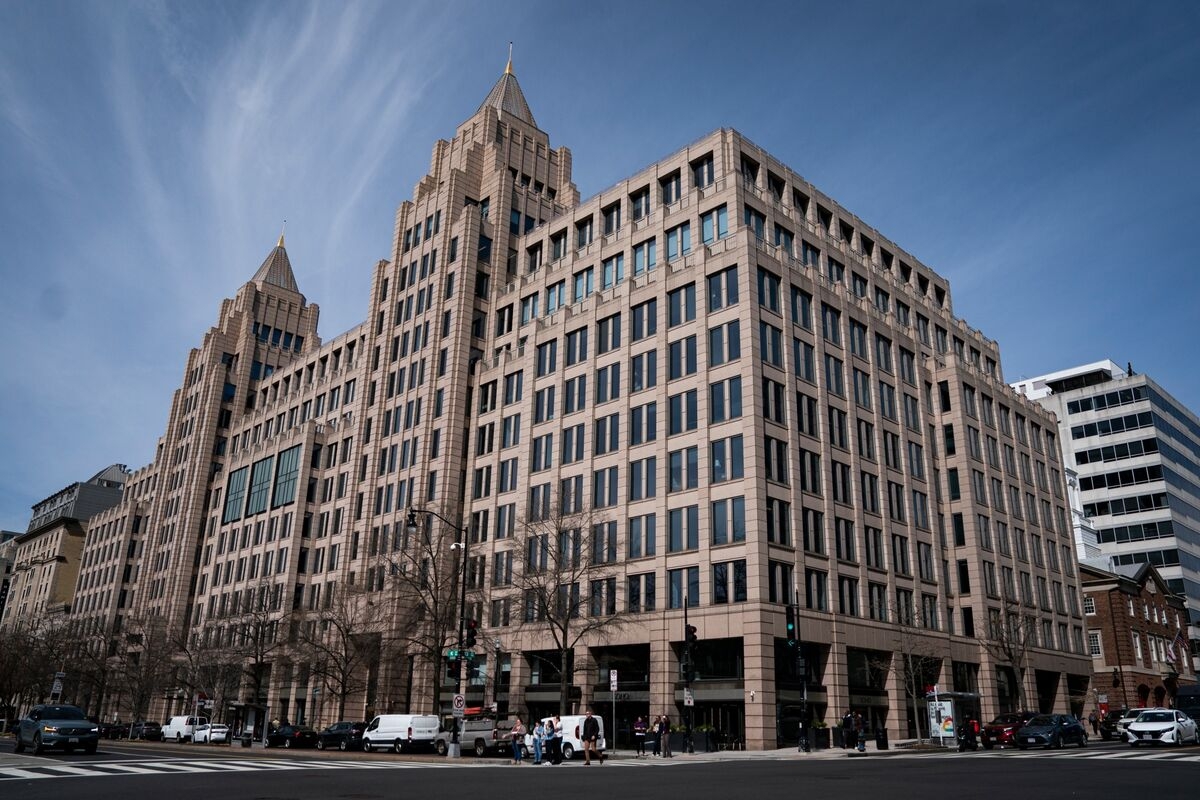 Washington Post Probes Hack of Journalist Email Accounts