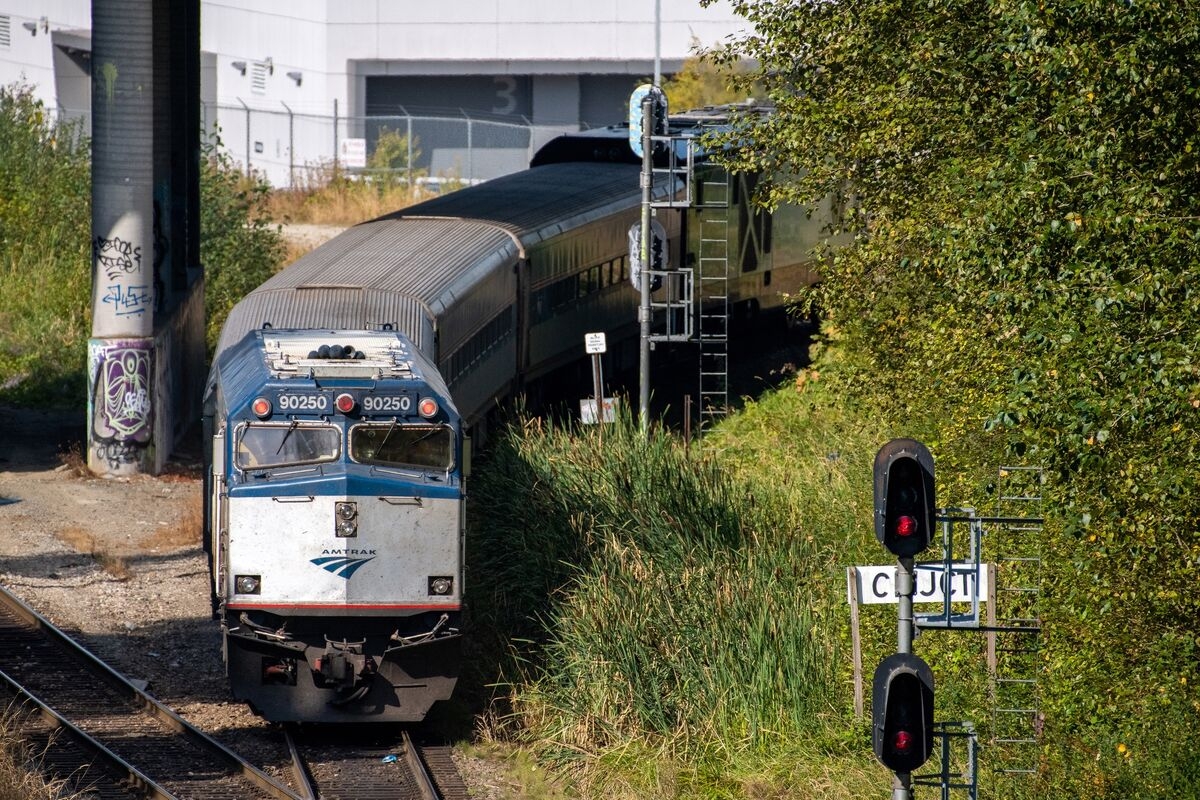 Amtrak to Cut 20% of Top-Level Employees Amid Trump Uncertainty