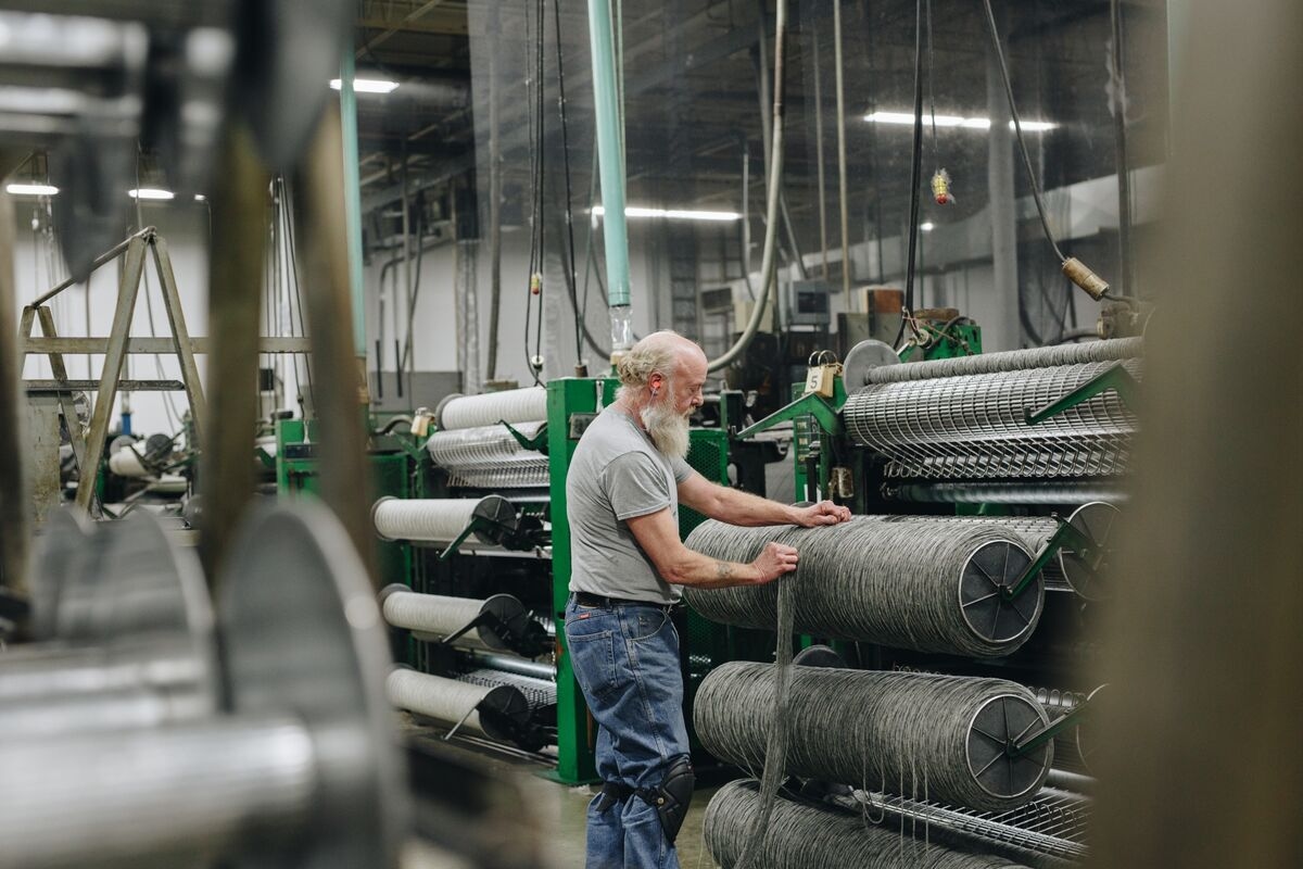 Trump Tariffs Threaten to Derail US Midwest's Factory Revival