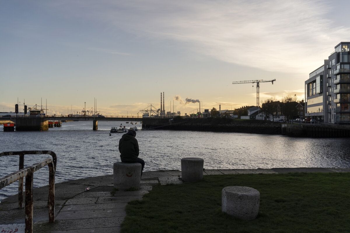 Ireland Needs Fiscal Rule as Economic Risk Grows, Watchdog Warns