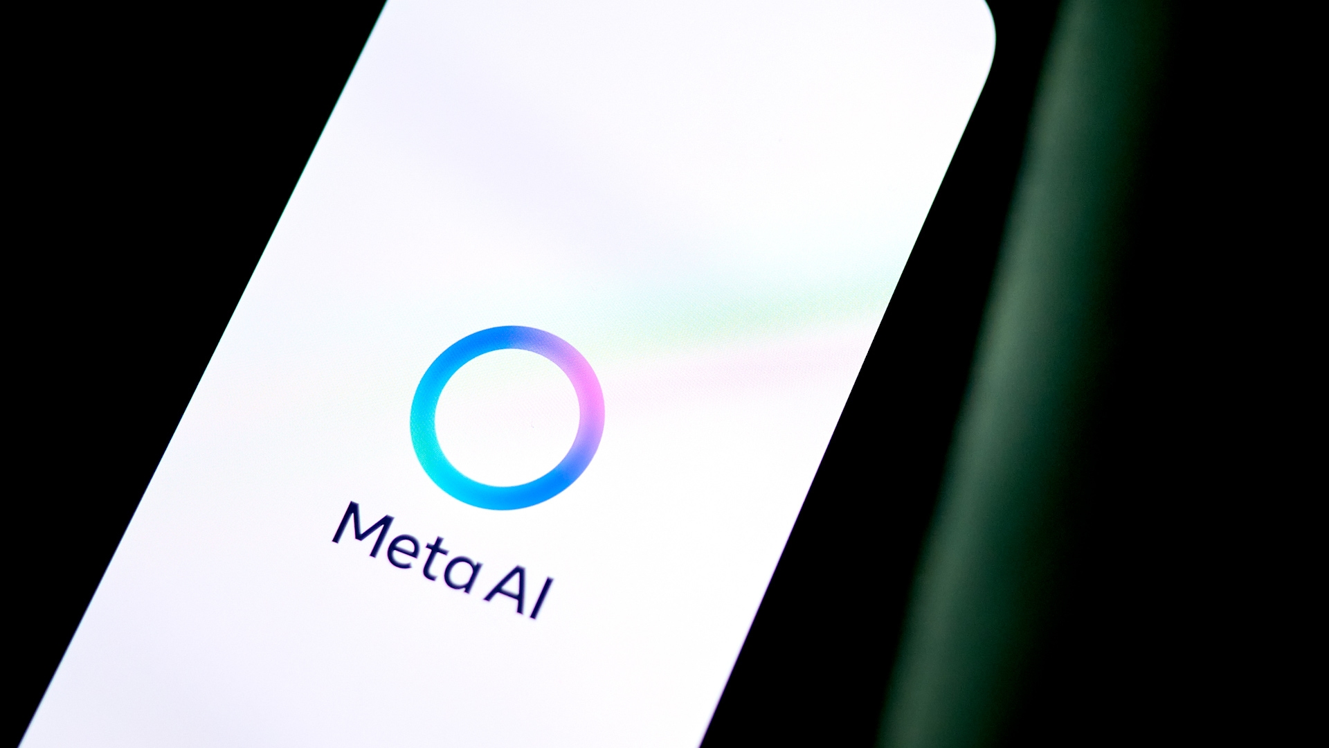 Meta Expands Aggressively on Data Centers