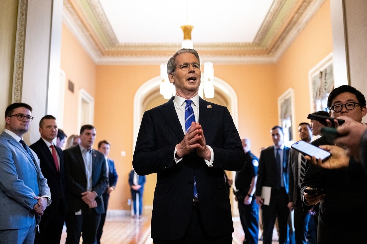 Bessent Says ‘No Rush' to Choose Successor to Fed Chair Powell