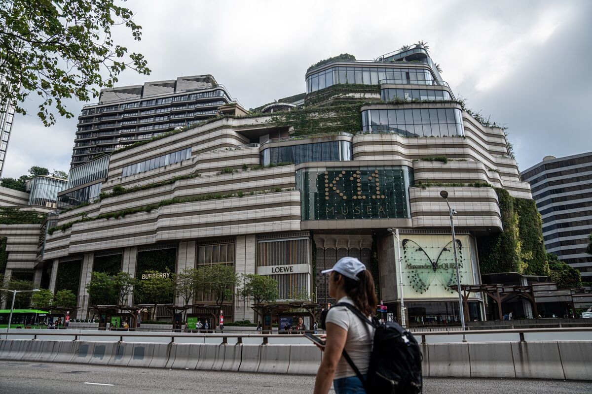 New World Seals Deal for Louis Vuitton's New Hong Kong Megastore