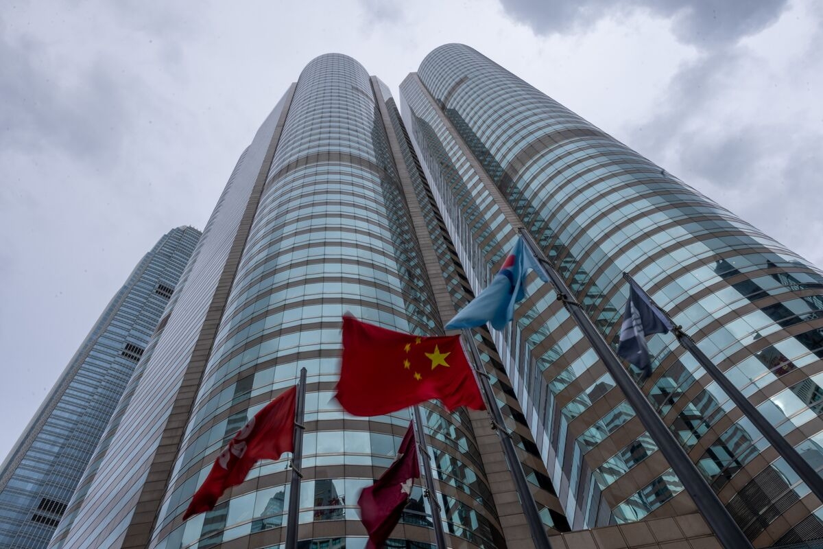 Chinese Stocks Slide as Trade Truce Seen Dashing Stimulus Hopes