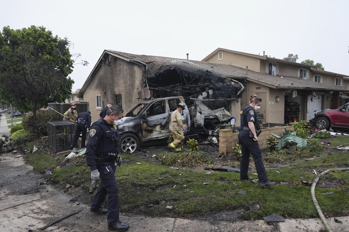 Multiple People Dead in San Diego Plane Crash