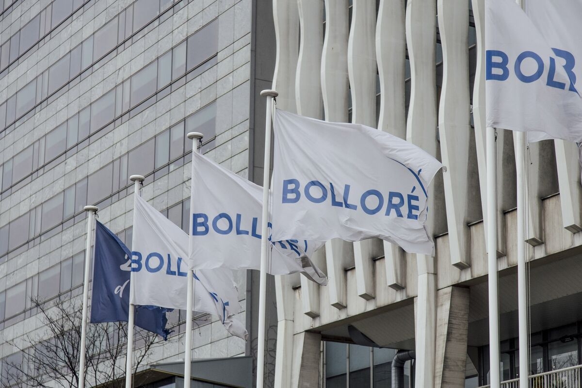 Paris Court Backs Vivendi Investors in Potential Blow to Bolloré