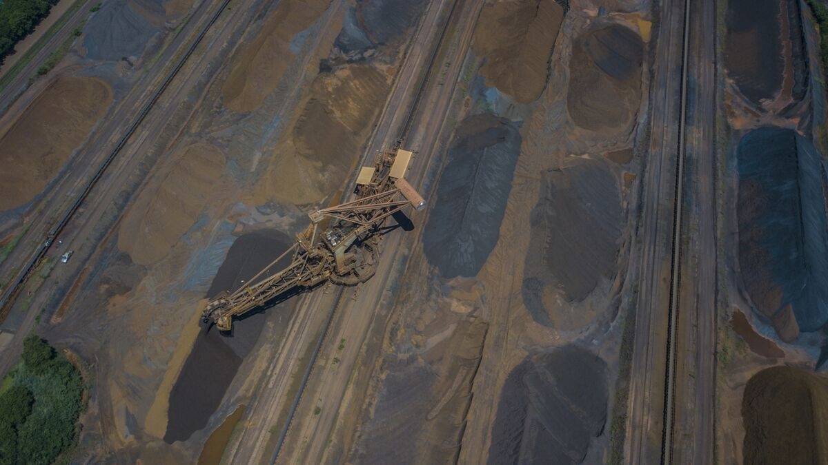 Brazil Iron Said to Make $1 Billion Offer for Eurasian Resources Mine Project