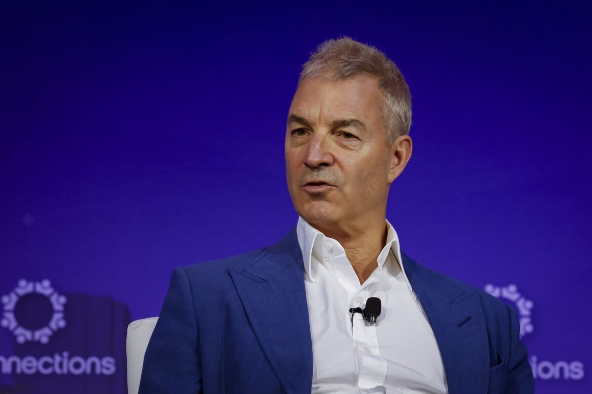 Dan Loeb Wins Vote to Turn UK Investment Trust Into Reinsurer