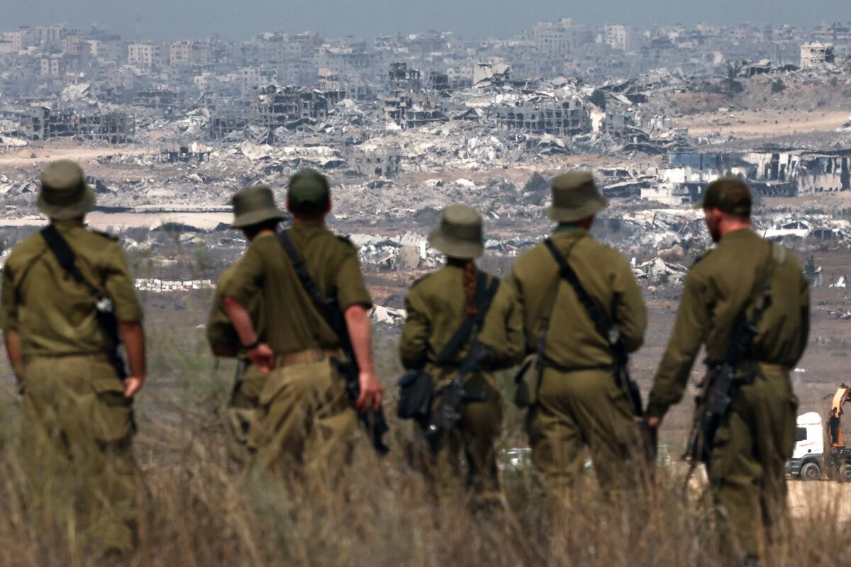 Israel to Start Call-Up of 60,000 Reservists for Gaza Offensive