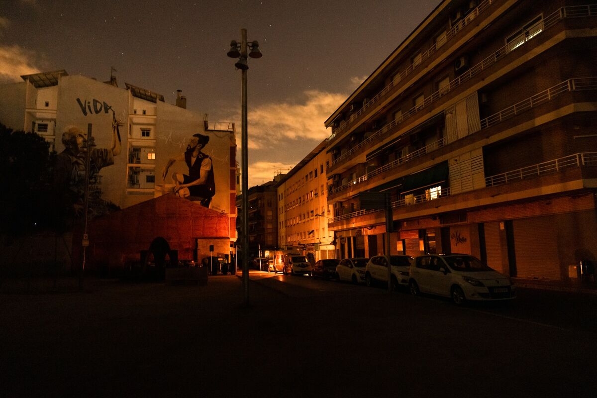 Spain Blackout Blame Game Heats Up as Iberdrola Points to Grid