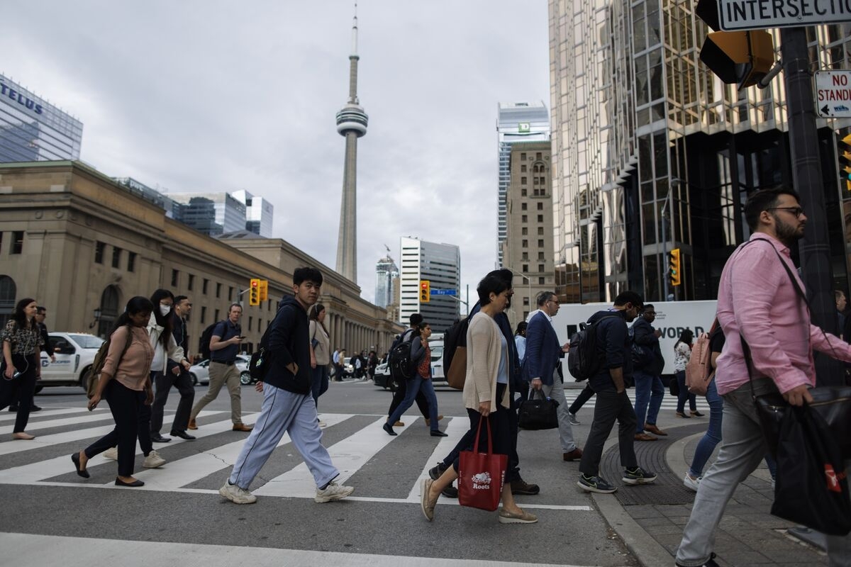 Canada Gaining Traction With Tourists as Travelers Shun US, Accor Says