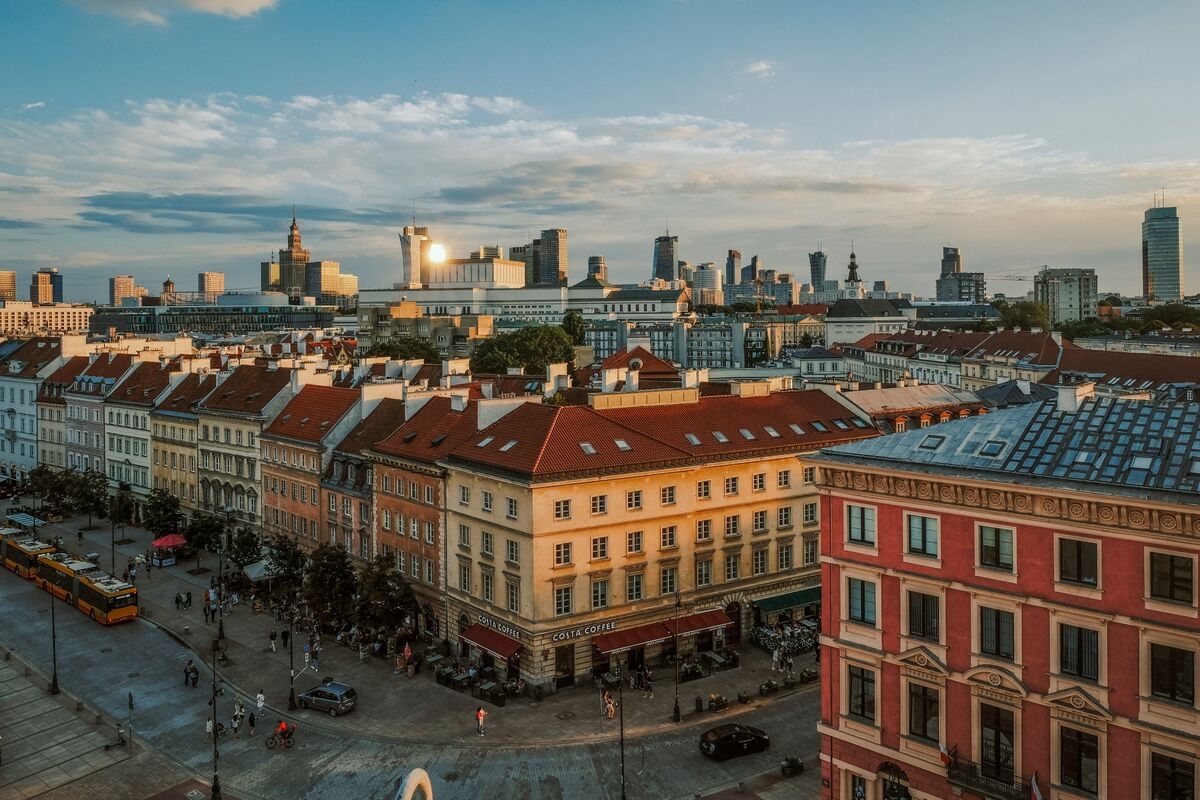 Echo Investment Unit Inks €565 Million Polish Real Estate Sale
