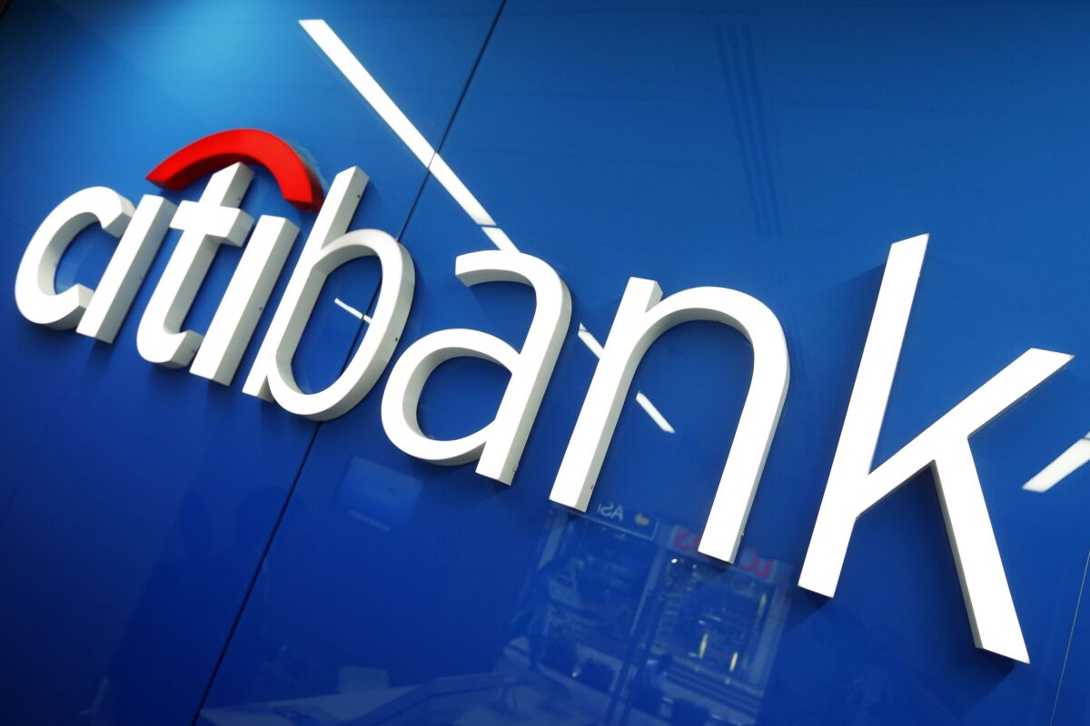 Citi, Japan's Mitsui Among Banks Stepping Up Deals Blending Public and Private Funds
