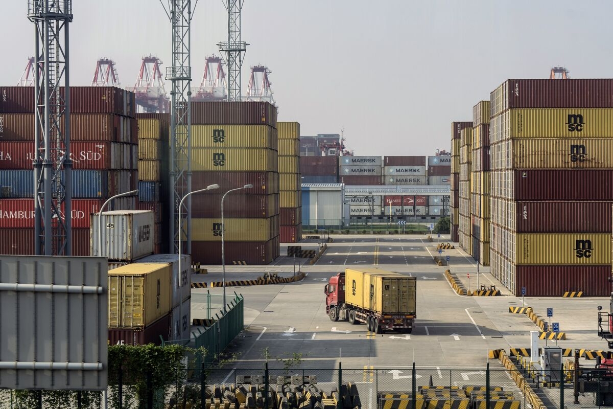 CBO Projects Trump Tariffs to Cut Budget Gap by $2.8 Trillion