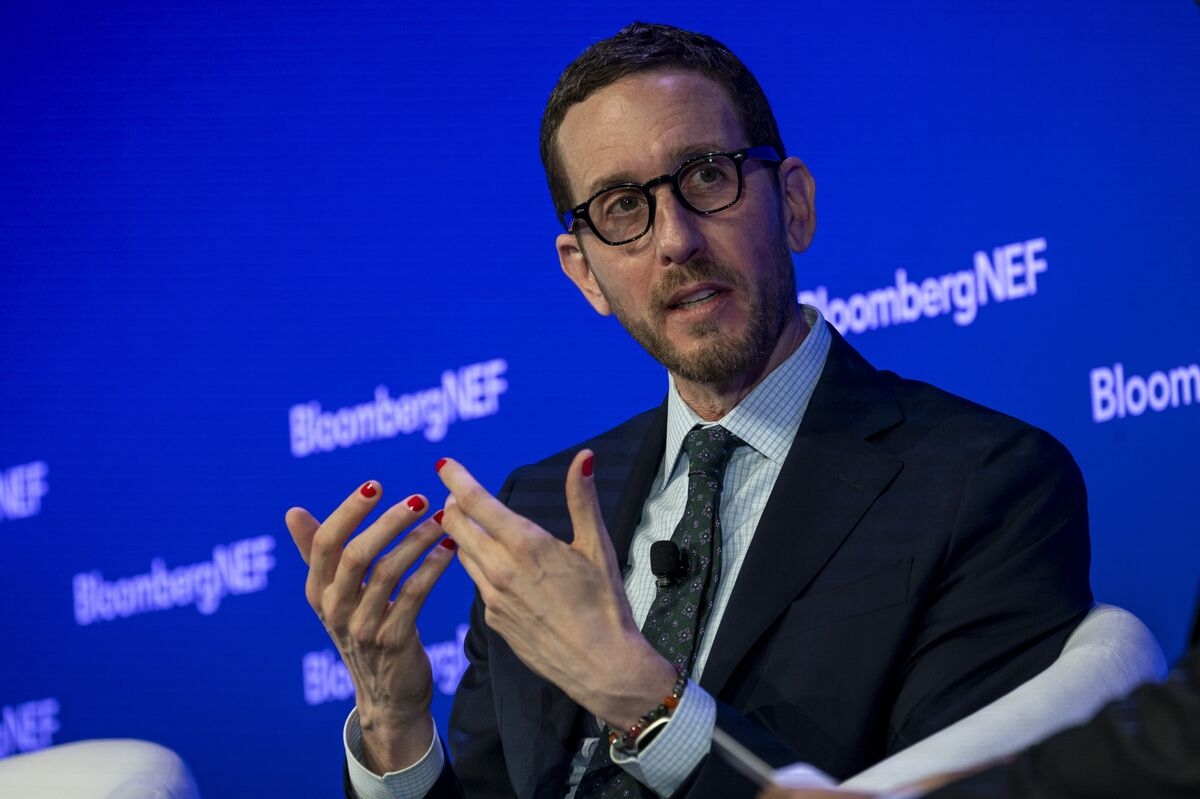 California Lawmaker Pushes to Require AI Companies to Release Safety Policies