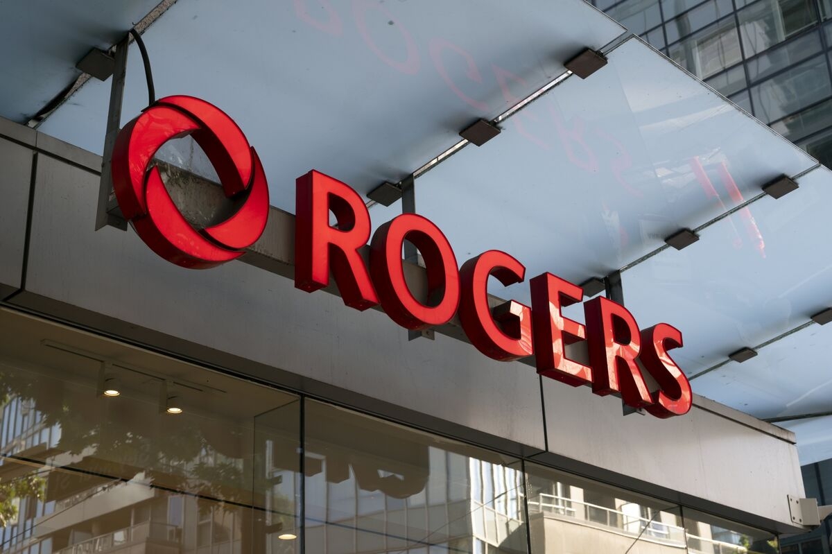 Rogers Misses Estimates as Cable Price Competition Intensifies