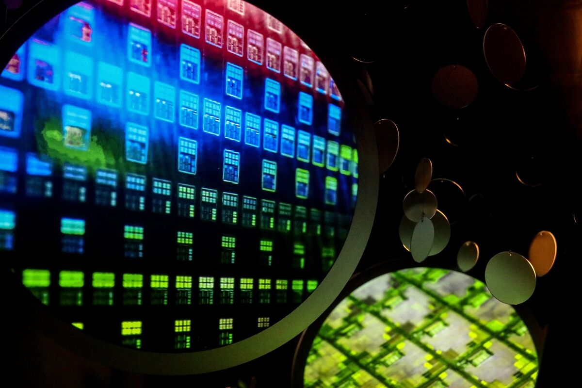 Nomura Cuts Taiwanese Stocks on AI Sector Scrutiny, Tariffs
