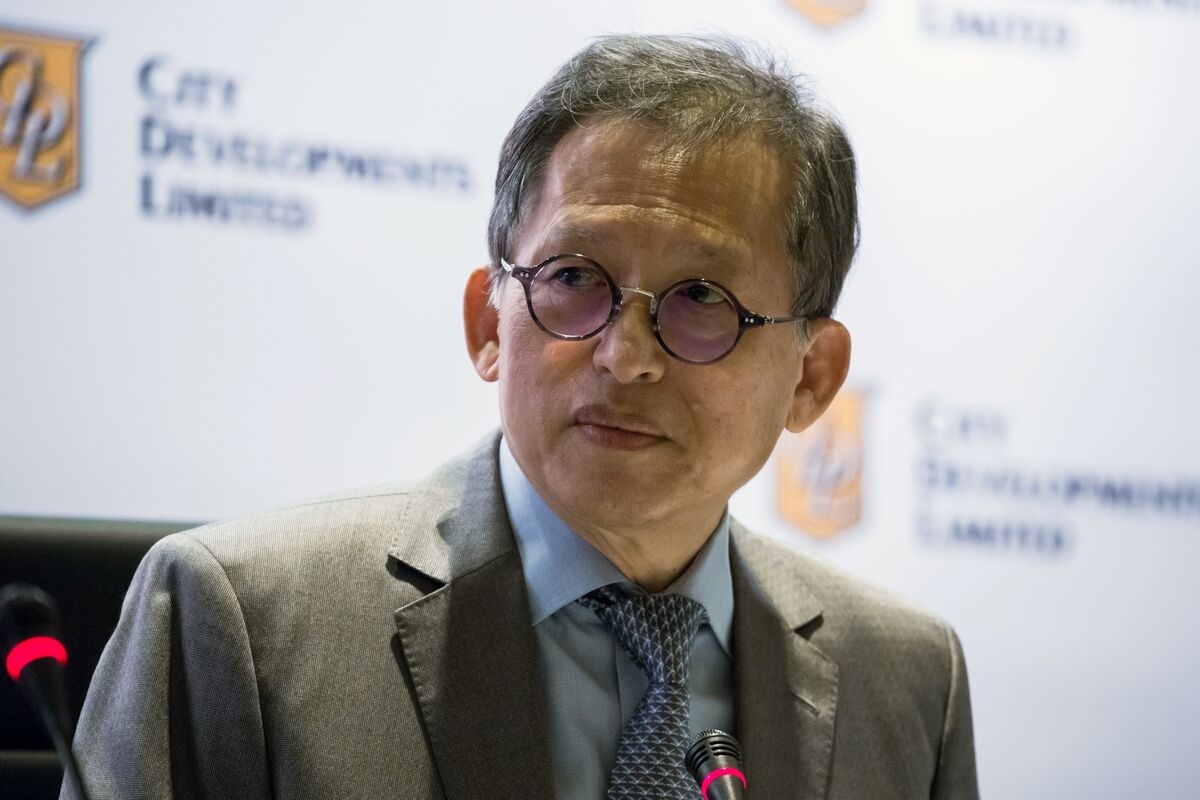 Father-Son Feud Plunges Singapore's Richest Family Into Crisis
