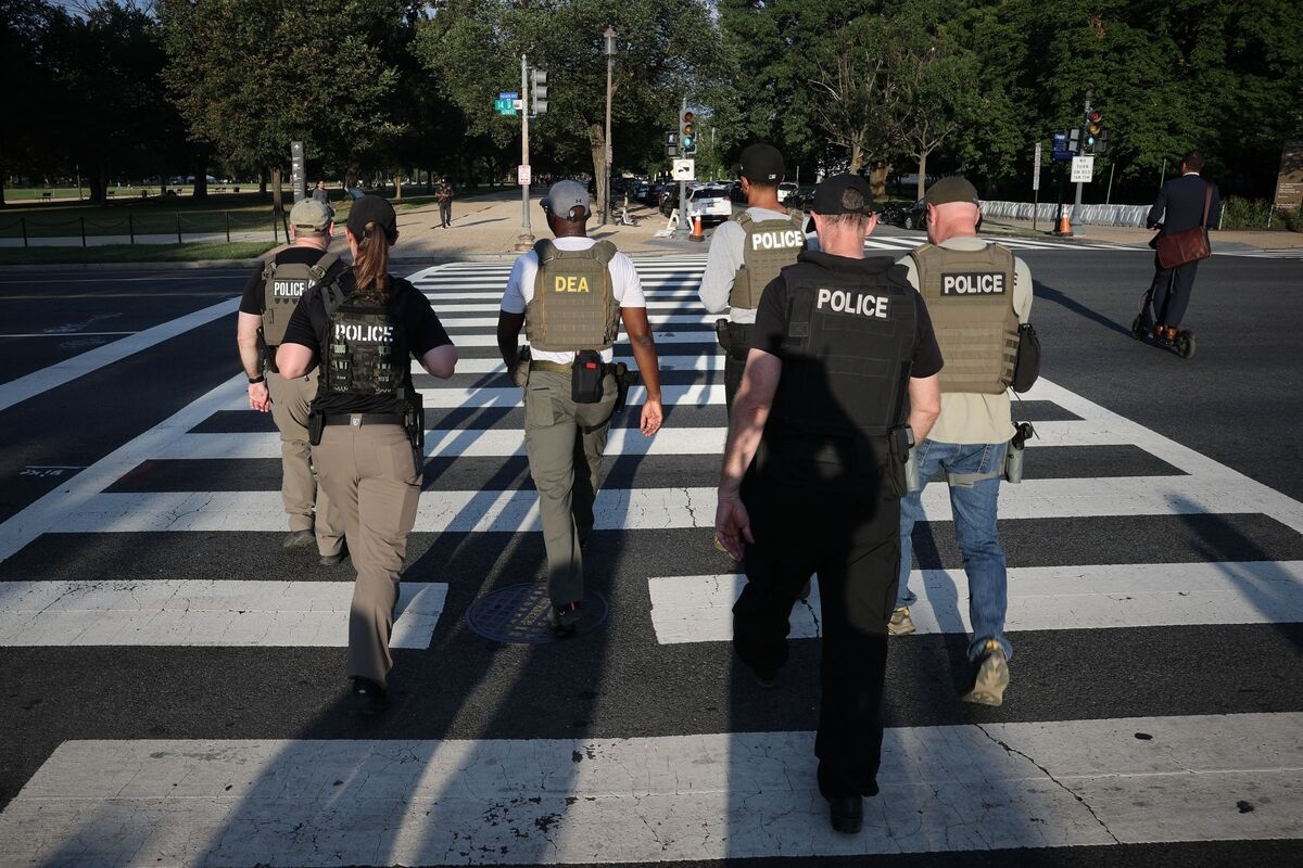 Trump's DC Takeover Thrusts Federal Agents Into Unfamiliar Roles