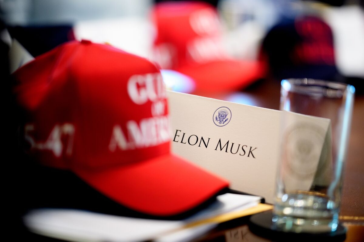 Tesla's Trillion-Dollar Market Value Is Fueled by Amnesia