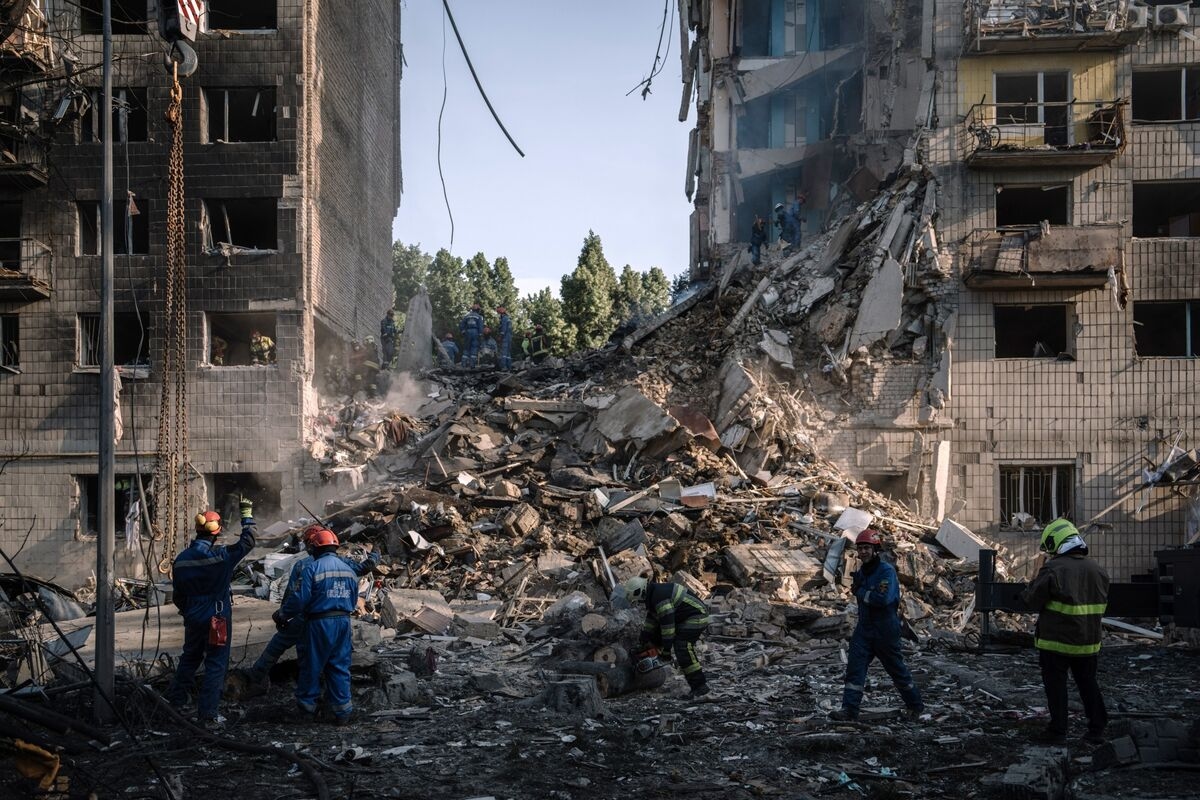 Putin Rejects ‘Excessive Expectations' for Truce Deal in Ukraine