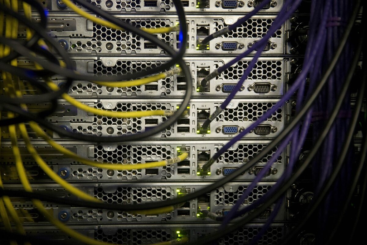US Adopts Submarine Cable Rules to Address China Security Risk