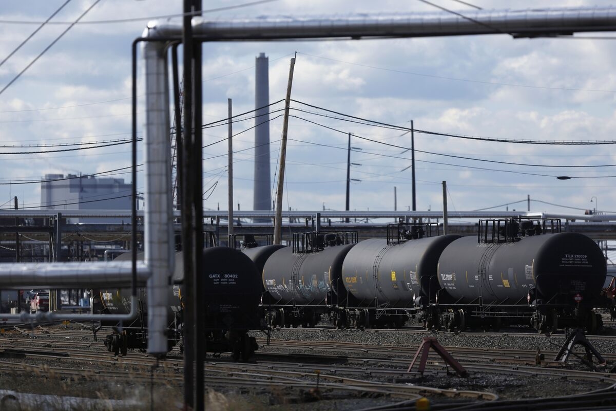 US Allows Ethane Cargoes to Sail to China After Inventories Soar