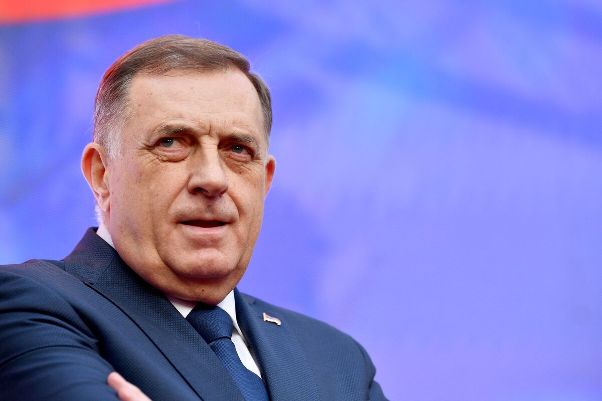 Bosnia Police Issues Arrest Warrant for Dodik, Oslobodjenje Says