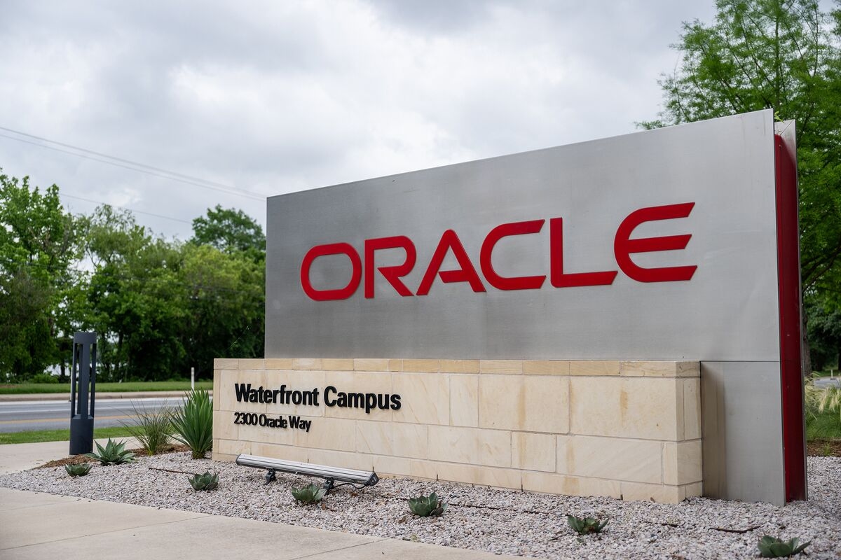 Oracle Cuts Jobs in Cloud Infrastructure Unit Amid AI Spending