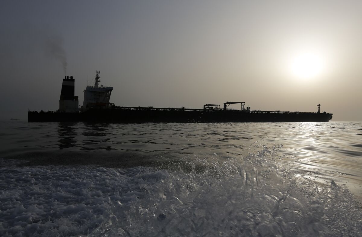 UK Issues Red Alert on Russian Shadow Fleet Sanctions Dodging