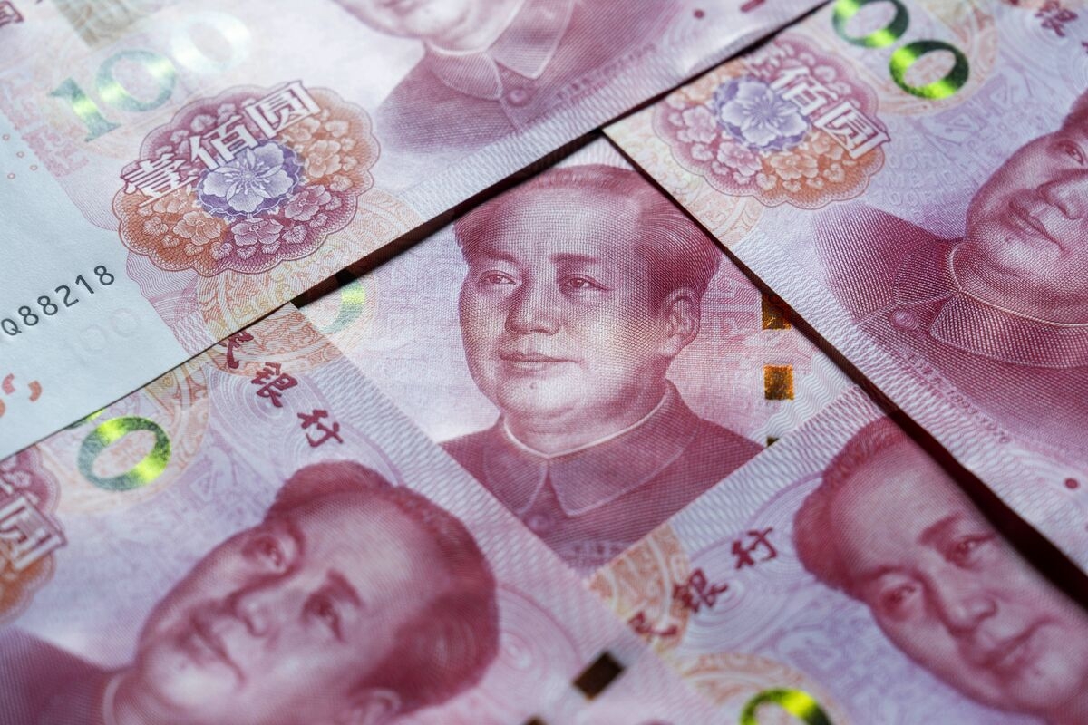 China Seeks to Slow Yuan's Gains After Months of Propping It Up