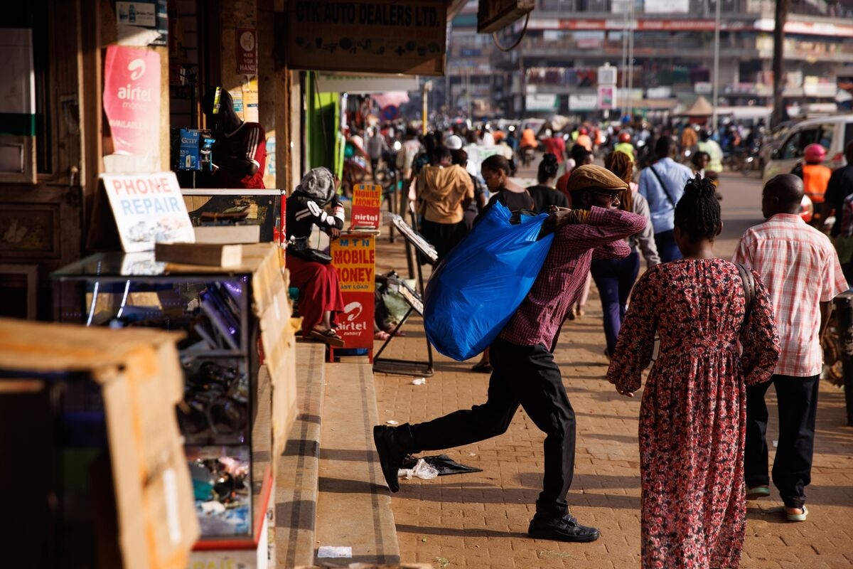 East African Finance Chiefs Face Fiscal Tightrope in Budgets